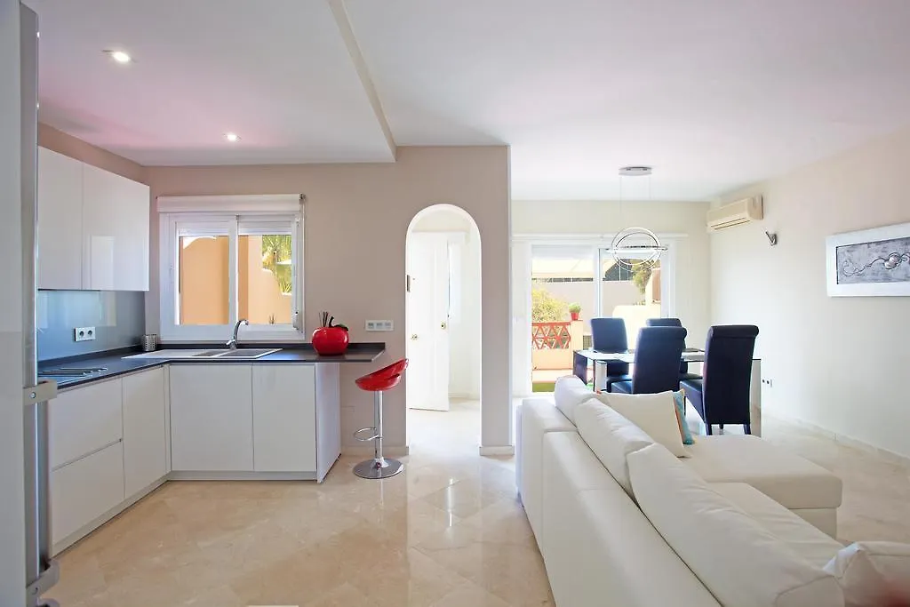 Apartment Pinos De Aloha Marbella Spain